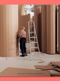 Immagine copertina libro Carlos Bunga: Inhabit the Contradiction-Habitar a Contradição. Ediz. bilingue